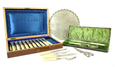 Lot 227 - A collection of silver plated items