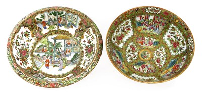 Lot 39 - A Chinese Canton enamelled basin