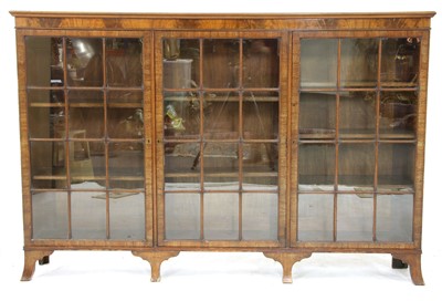 Lot 393 - An Edwardian mahogany bookcase