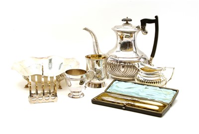 Lot 156 - A collection of silver plated items