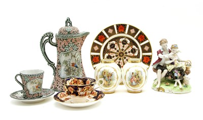 Lot 154 - A collection of ceramics
