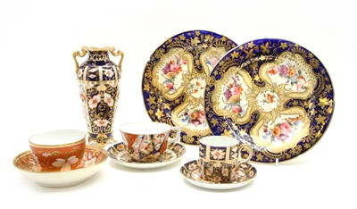 Lot 214 - A collection of porcelain