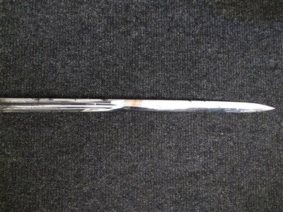 Lot 140 - A Royal Naval Officer's sword
