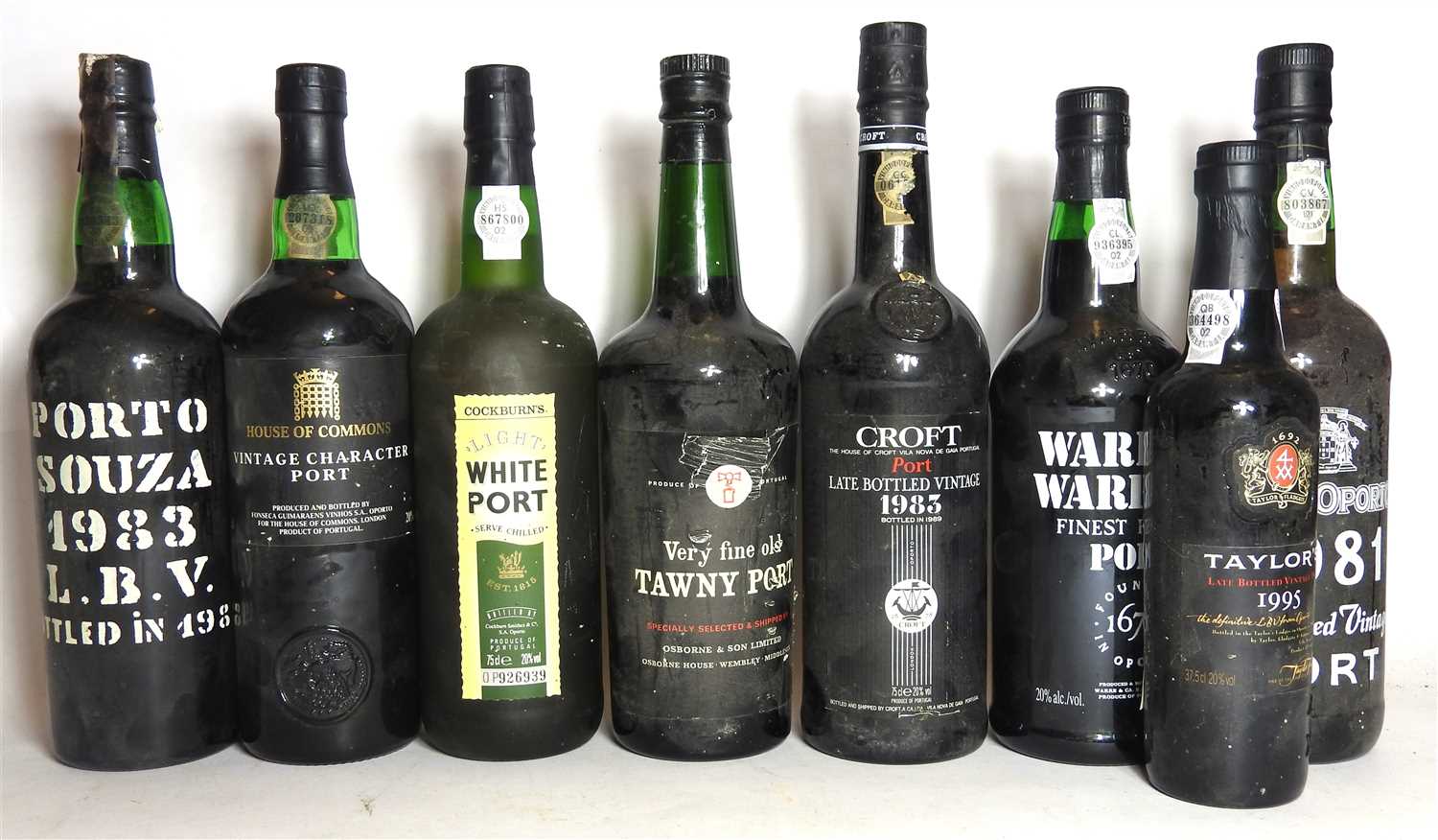Lot 77 - Assorted port: Porto Souza, 1983, Royal Oporto, 1981 and 5 others, total 7 bottles and 1 half bottle