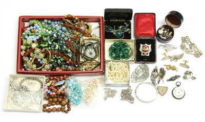 Lot 30 - A large quantity of costume jewellery