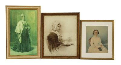 Lot 672 - A collection of lithographic and photogravure portraits