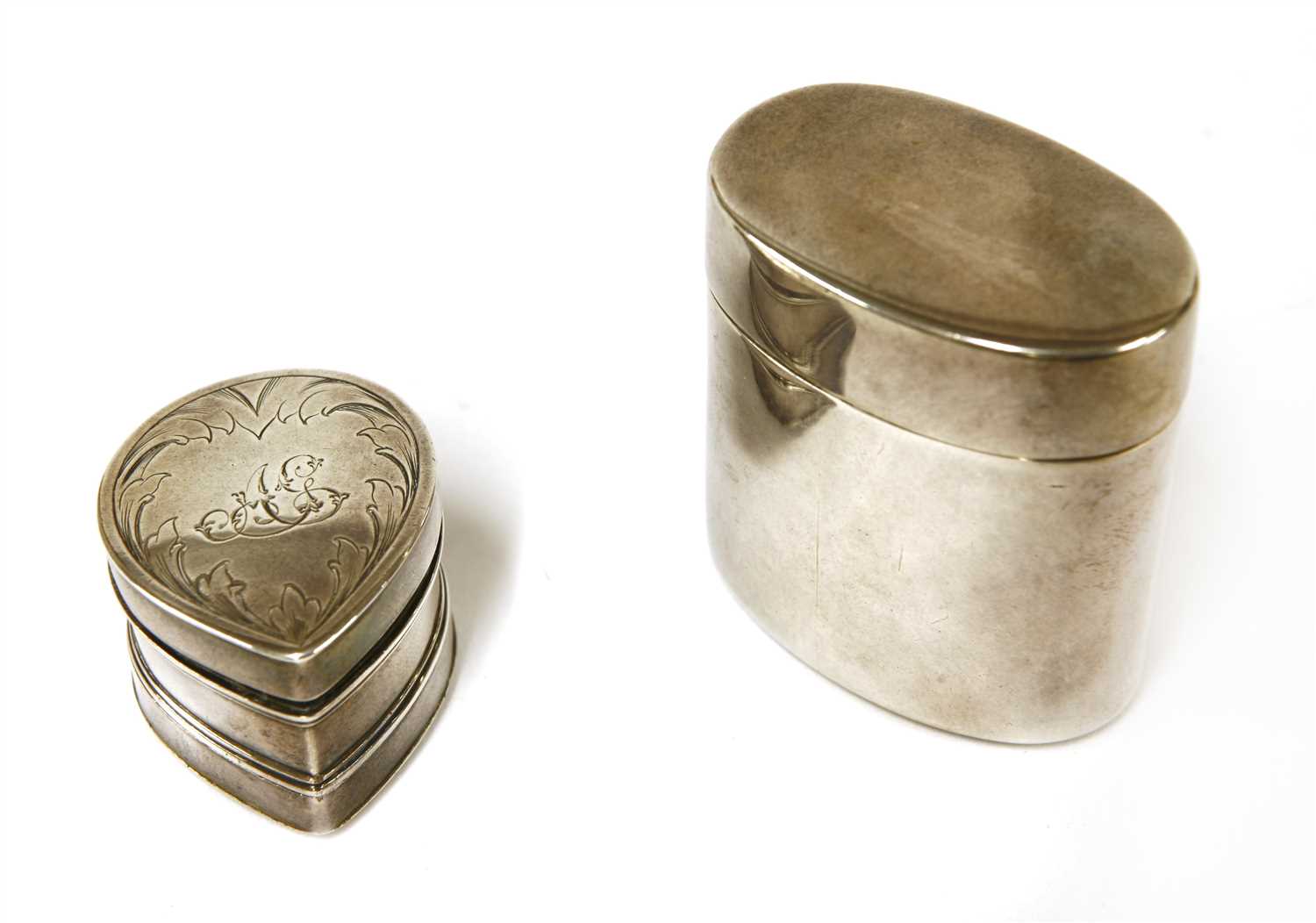 Lot 32 - A large Victorian silver nutmeg grater