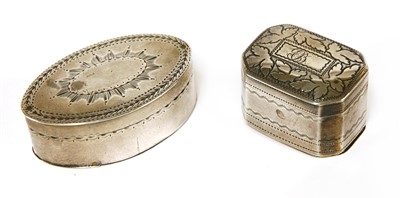 Lot 30 - A George III silver nutmeg grater