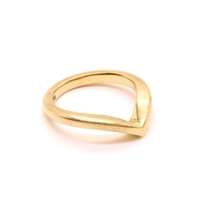 Lot 21A - A gold half wishbone ring
