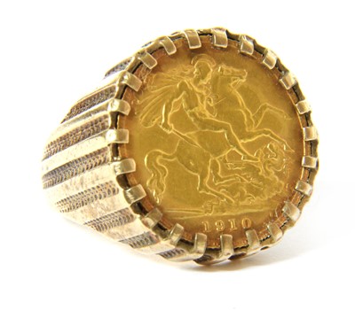 Lot 7B - A half sovereign gold ring coin dated 1910