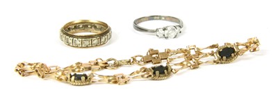 Lot 41 - A 9ct gold two row twisted gate link bracelet