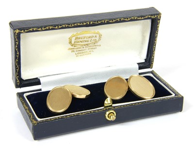 Lot 6B - A pair of 9ct gold oval chain link cufflinks