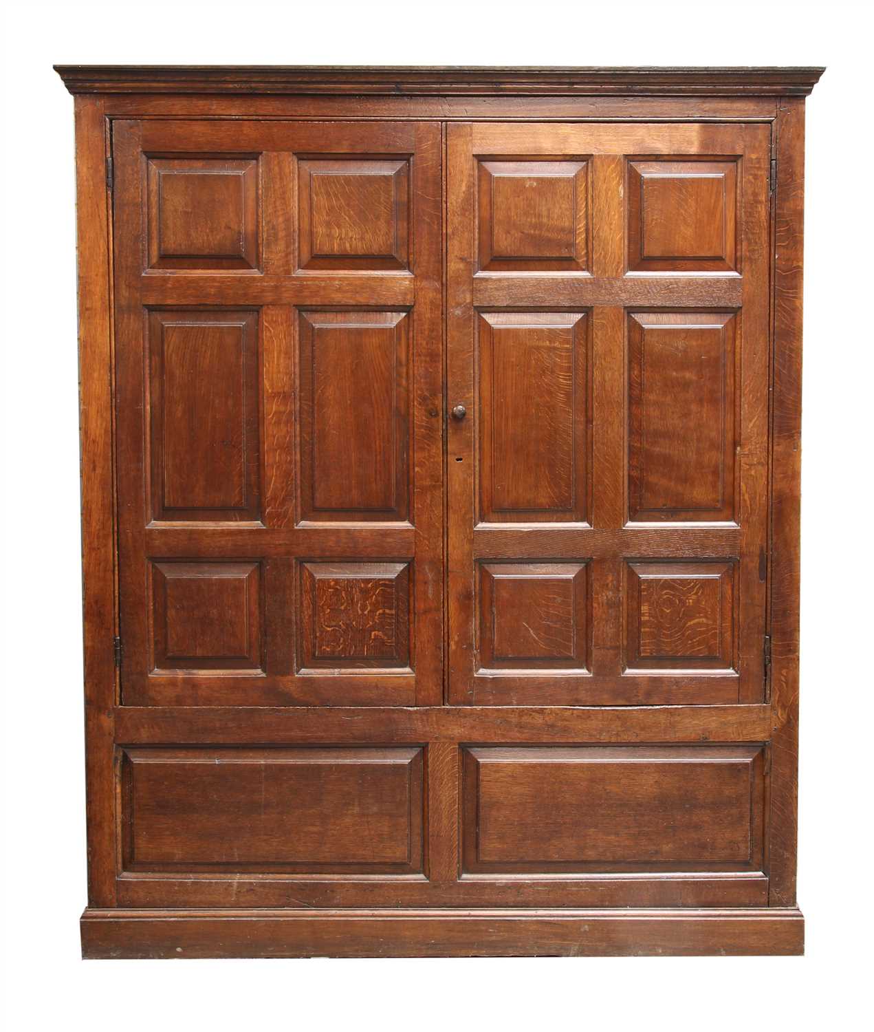 Lot 192 - An oak cupboard