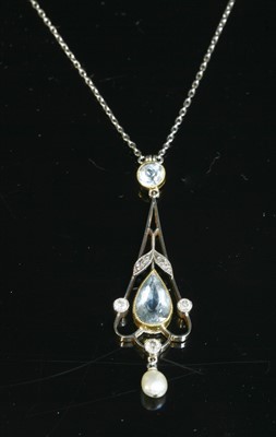 Lot 152 - An Edwardian aquamarine, diamond and pearl pendant