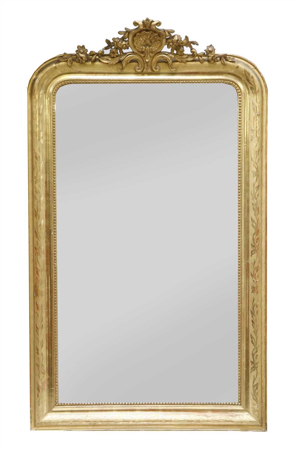 Lot 331 - A Victorian giltwood wall mirror