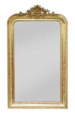Lot 331 - A Victorian giltwood wall mirror