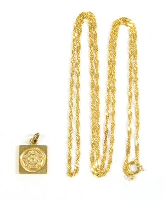Lot 19 - A 9ct gold pendant