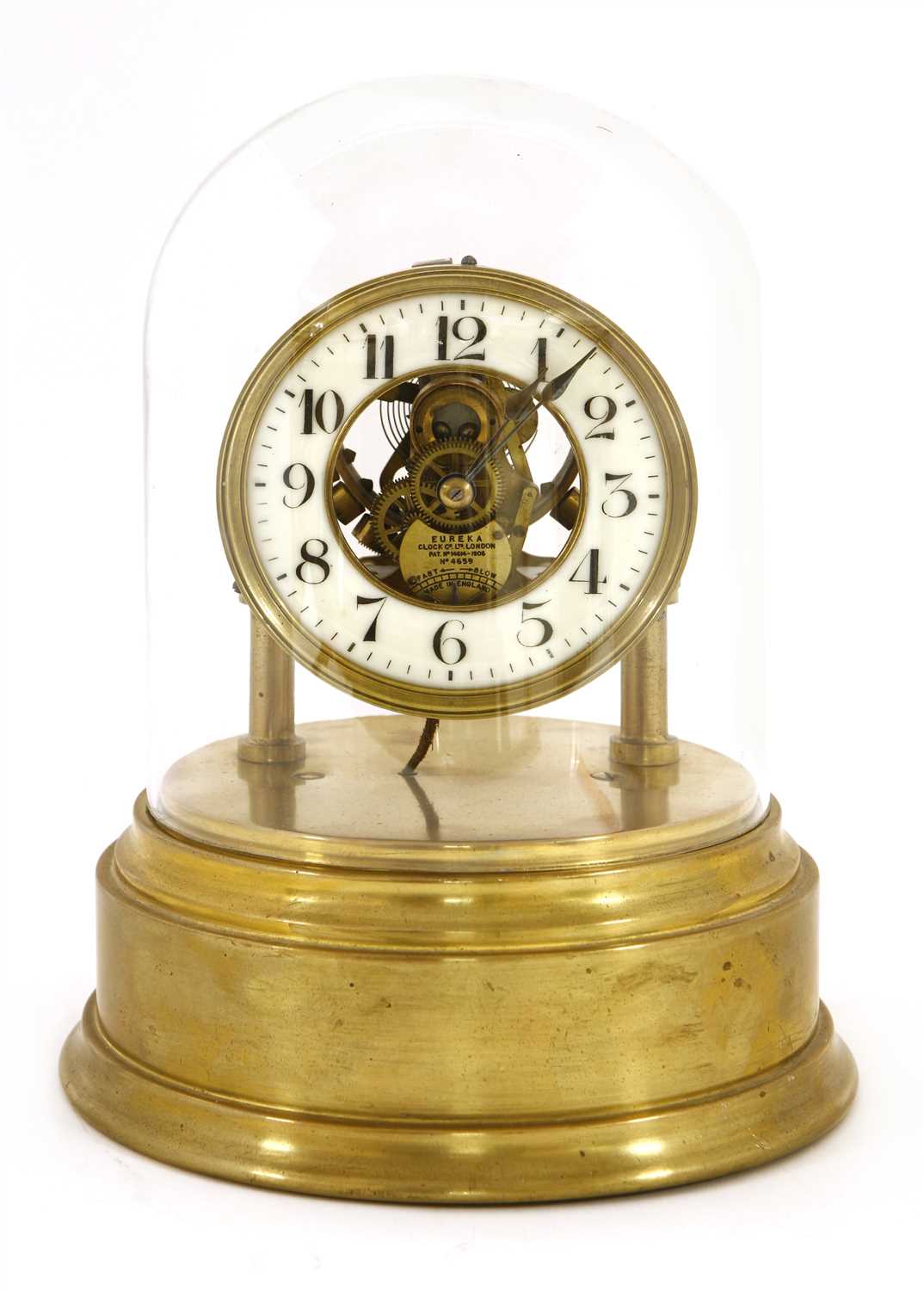 Lot 324 - An electric clock
