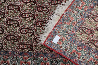 Lot 460 - An hand knotted Persian rug