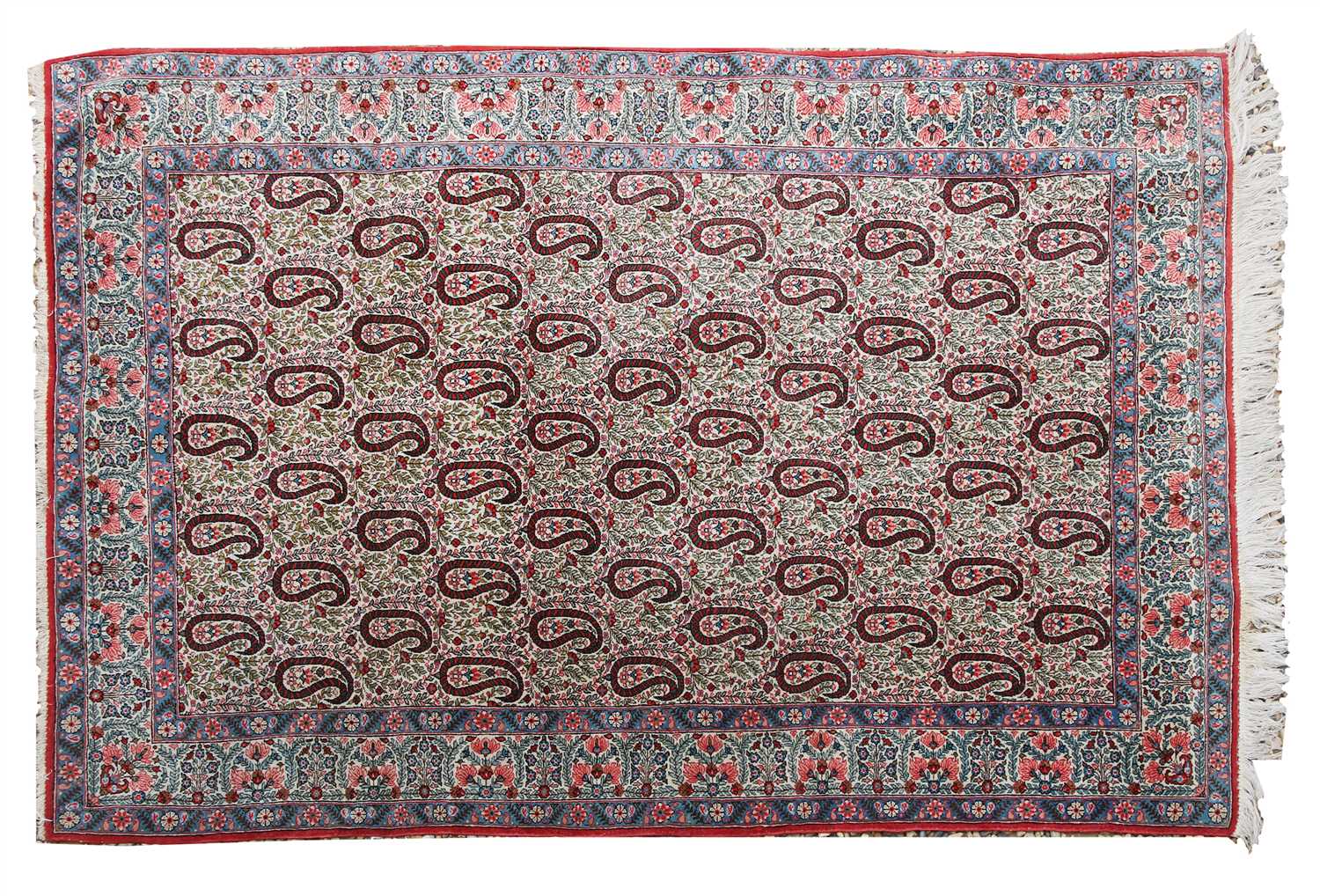 Lot 460 - An hand knotted Persian rug