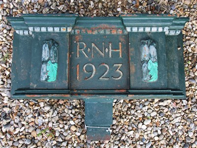 Lot 407 - A cast iron hopper