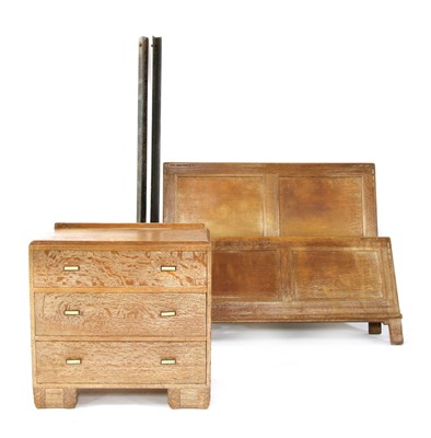 Lot 294 - An oak chest