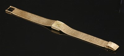 Lot 605 - A ladies' 9ct gold Omega mechanical bracelet watch, c.1960