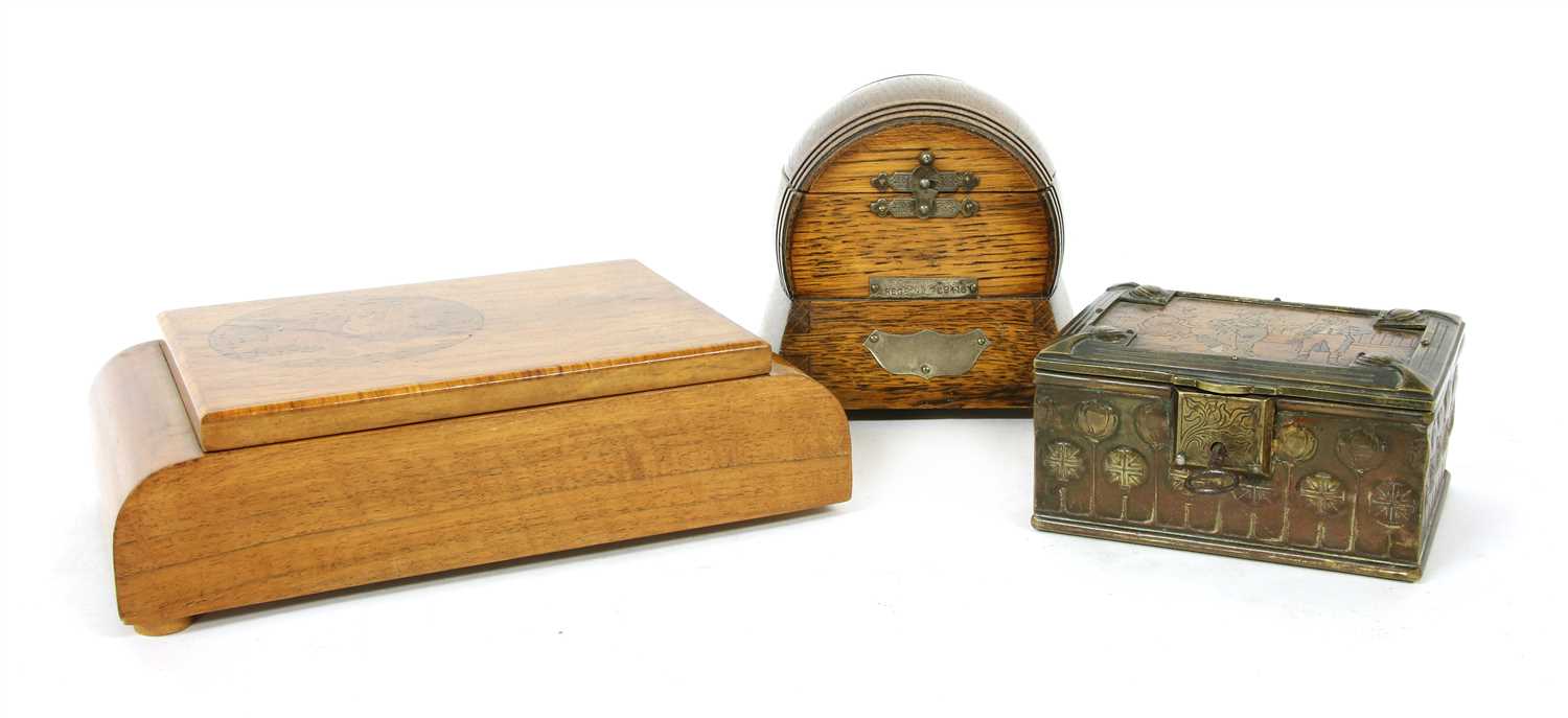 Lot 106 - Three boxes, one in the form of a barrel