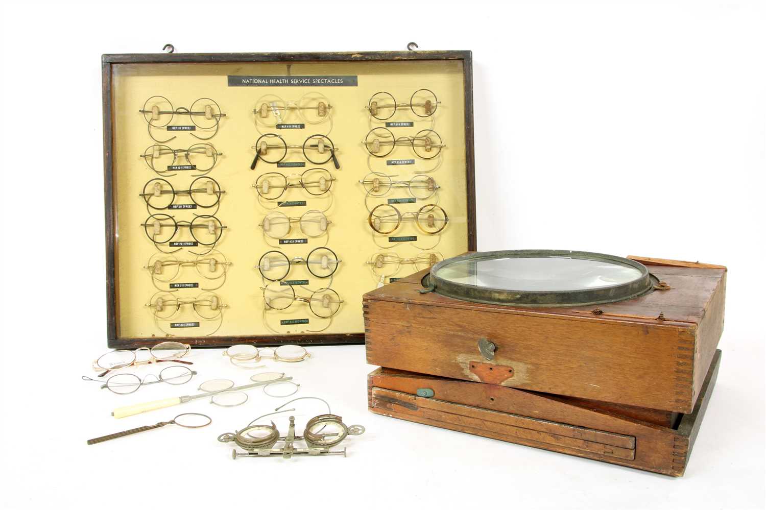 Lot 156 - A collection of mounted and loose spectacles