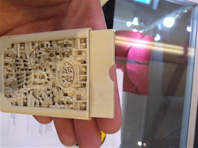 Lot 57 - A Chinese Canton ivory card case