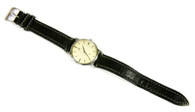 Lot 23 - A gentlemen's Omega strap watch