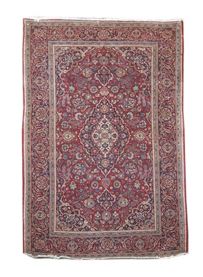 Lot 199 - A Kashan rug