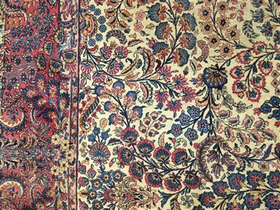 Lot 206 - A Kirman carpet