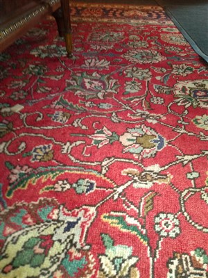 Lot 276 - A large Tabriz carpet