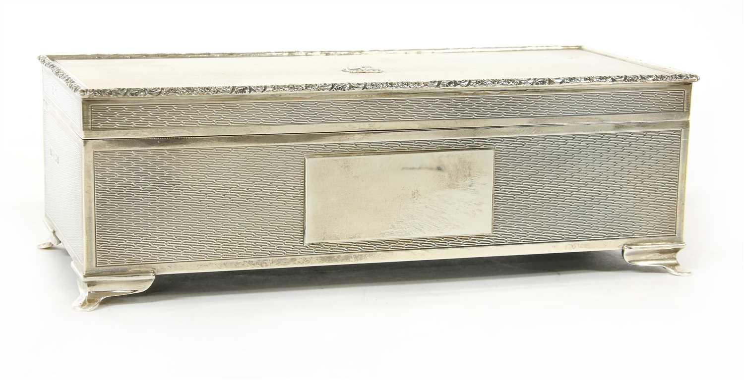 Lot 68 - A modern engine turned silver cigarette box