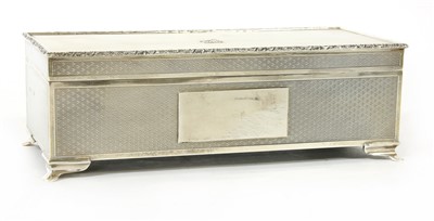 Lot 68 - A modern engine turned silver cigarette box