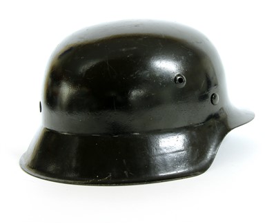 Lot 196 - A German helmet