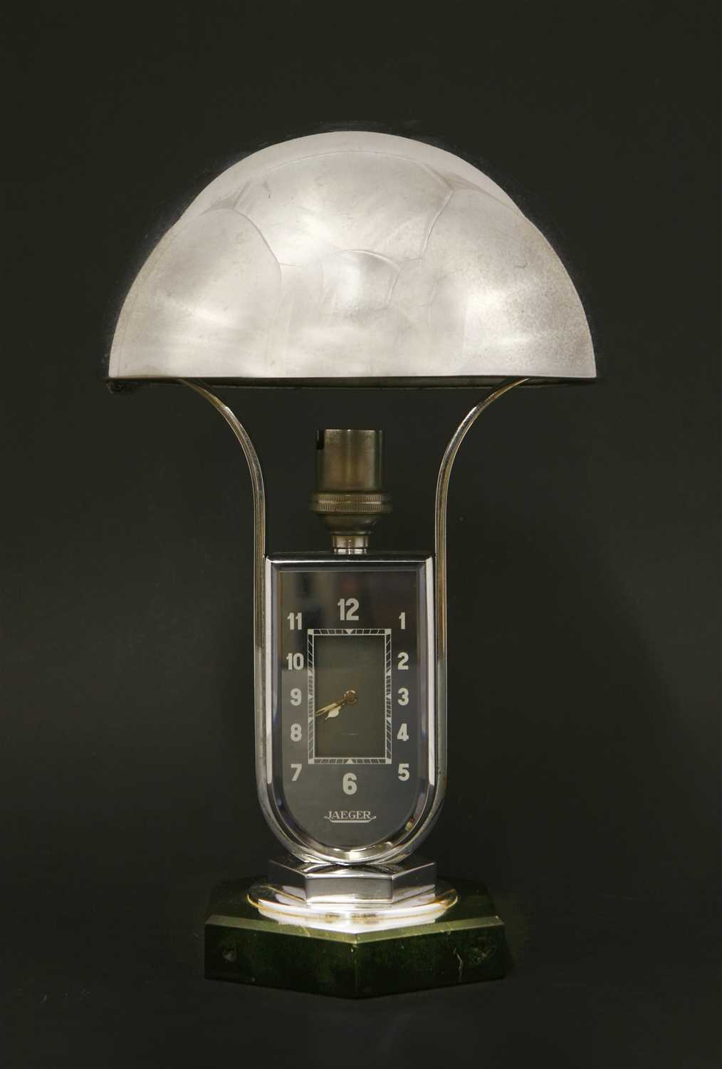 Lot 108 - An Art Deco Jaeger-LeCoultre 'Luxhora Duoface' electric chrome table clock