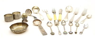 Lot 114 - A collection of silver and silver plated items