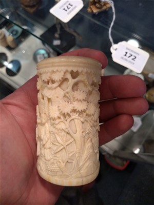 Lot 170 - A small mixed lot of ivory and bone items