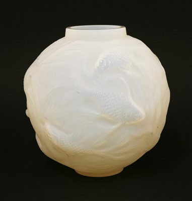 Lot 215 - A Lalique 'Formosa' glass vase