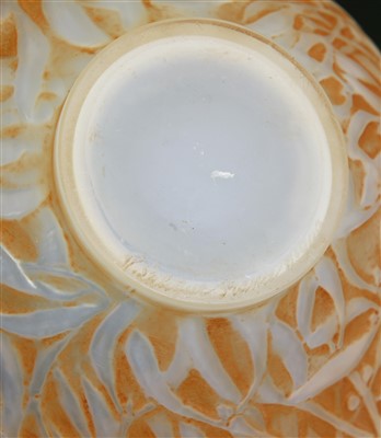 Lot 274 - A Lalique 'Gui' glass vase