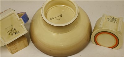Lot 174 - A Clarice Cliff 'Brookfields' bowl
