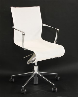 Lot 652 - A 435 rolling frame chair