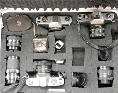 Lot 210 - A group of three Rolleiflex SL35 camera bodies