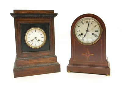 Lot 188 - Two wooden mantel clocks