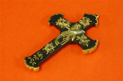 Lot 120 - A Japanese shakudo gilded and mixed metal cross