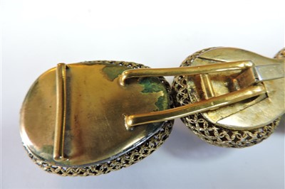 Lot 218 - A Chinese silver gilt buckle