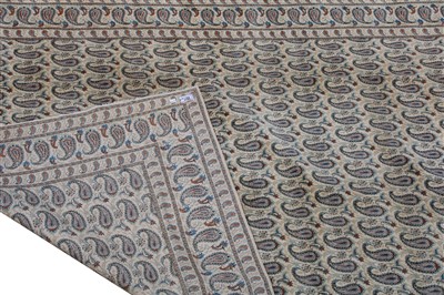 Lot 219 - A Kashan carpet