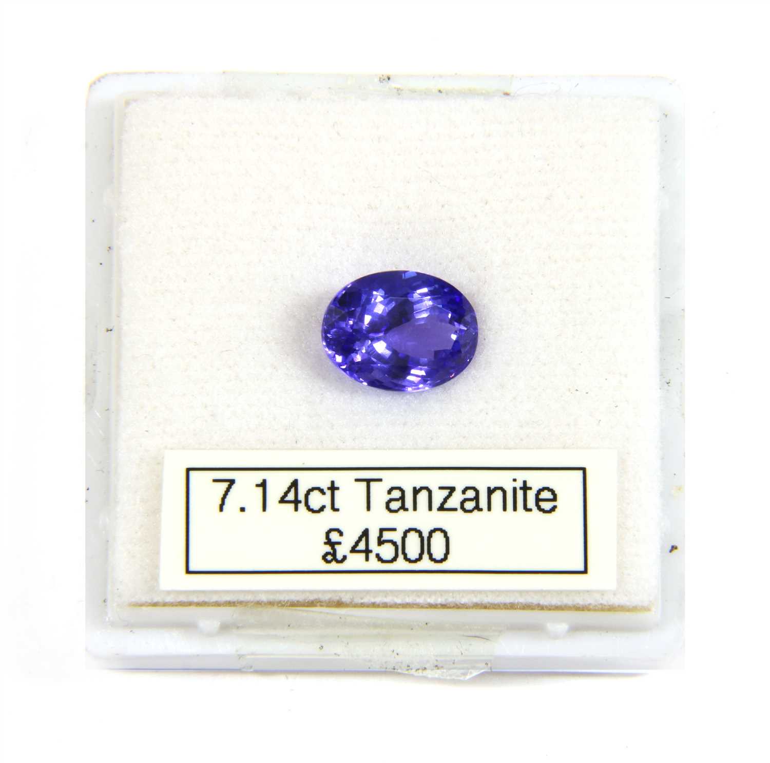 Lot 4 - An unmounted oval mixed cut tanzanite